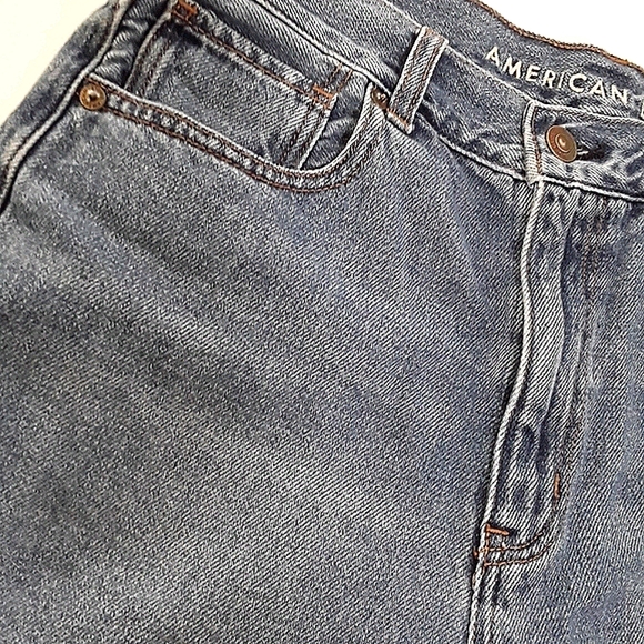 American Eagle Outfitters Jean shorts Size 6 - Picture 2 of 4